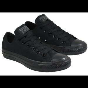 Converse Low Tops Black